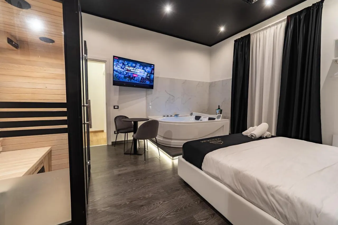 Maximum Suite & Spa Palerme Couette-café