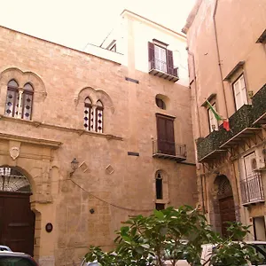 Beeclaire , Palermo Italy